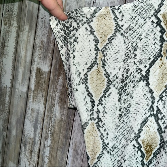 Express One Elena Snake Print Open Shoulder Blouse - Picture 3 of 6